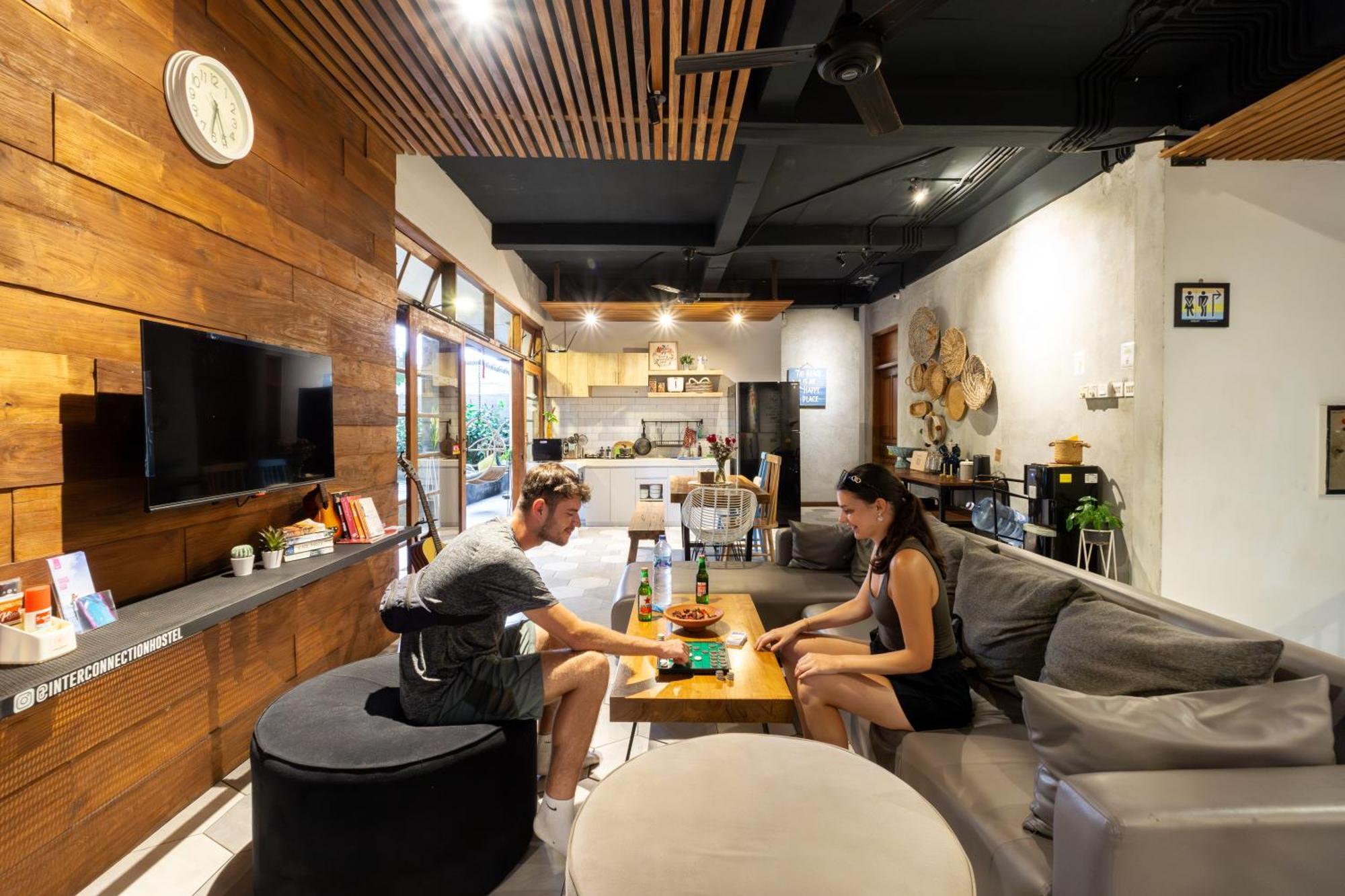 Interconnection Hostel Kuta  Exterior photo